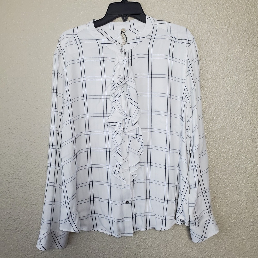 Seven 7 white plaid women's blouse size XL full buttons with ruffles on the fron
